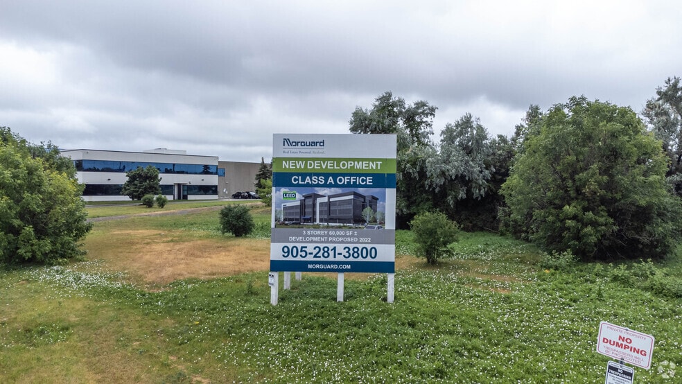 More Photos Of 2251 N Sheridan Way, Mississauga Office For Lease