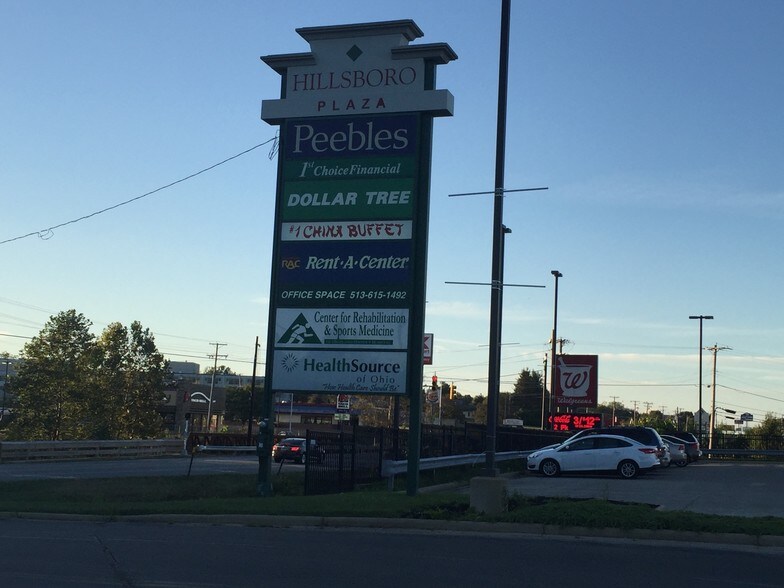 More Photos Of 1088-1100 N High St, Hillsboro General Retail For Lease