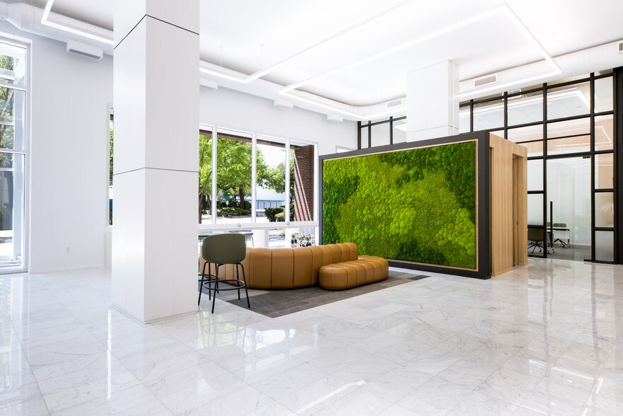 More Photos Of 3710 Rawlins St, Dallas Office For Lease