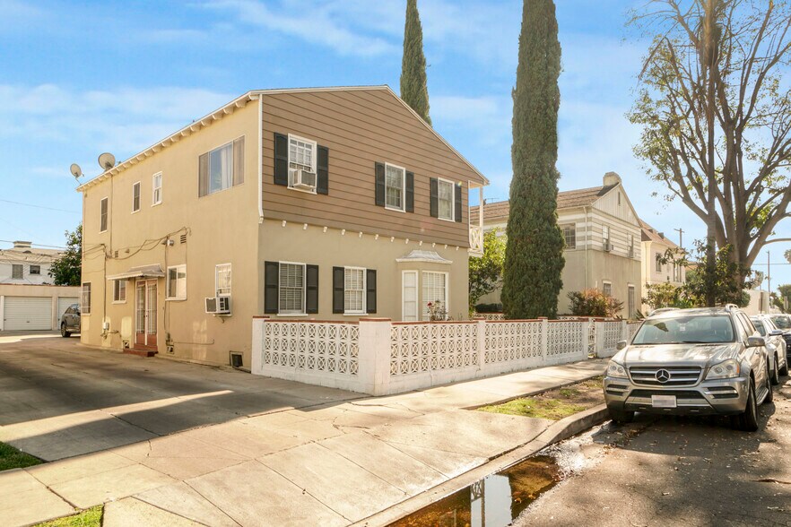 More Photos Of 110-116 S Kings Rd, Los Angeles Apartments For Sale