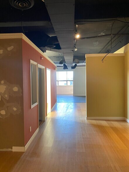 More Photos Of 111 Chinquapin Round Rd, Annapolis Flex For Lease