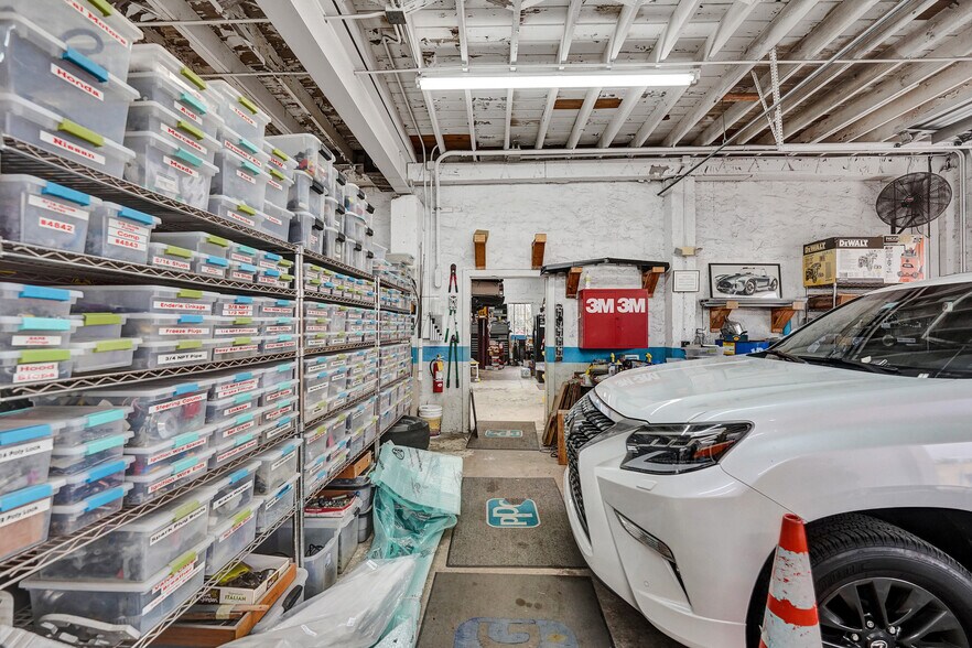 More Photos Of 121 SE 1st Ave, Dania Beach Auto Repair For Sale