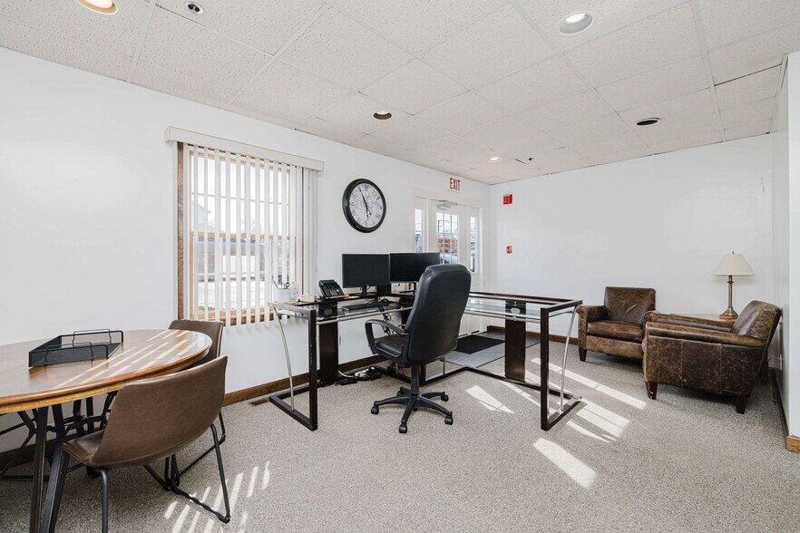 More Photos Of 63 Winthrop St, Taunton Medical For Sale