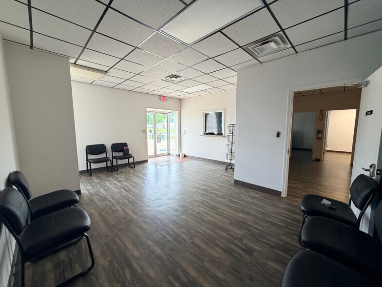 More Photos Of 1139 N Main St, Muskogee Medical For Lease