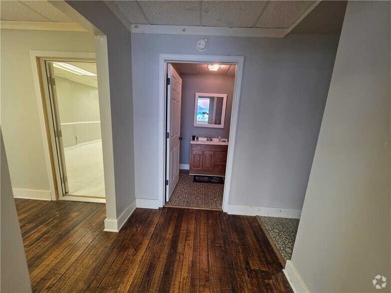 More Photos Of 3791-3797 S Main St, Marion General Retail For Sale