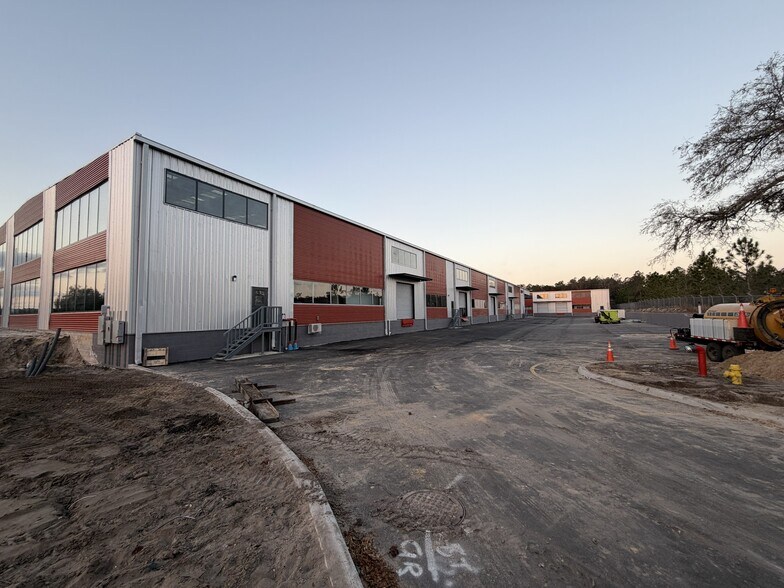 Primary Photo Of 19529 Democracy St, Groveland Industrial For Lease