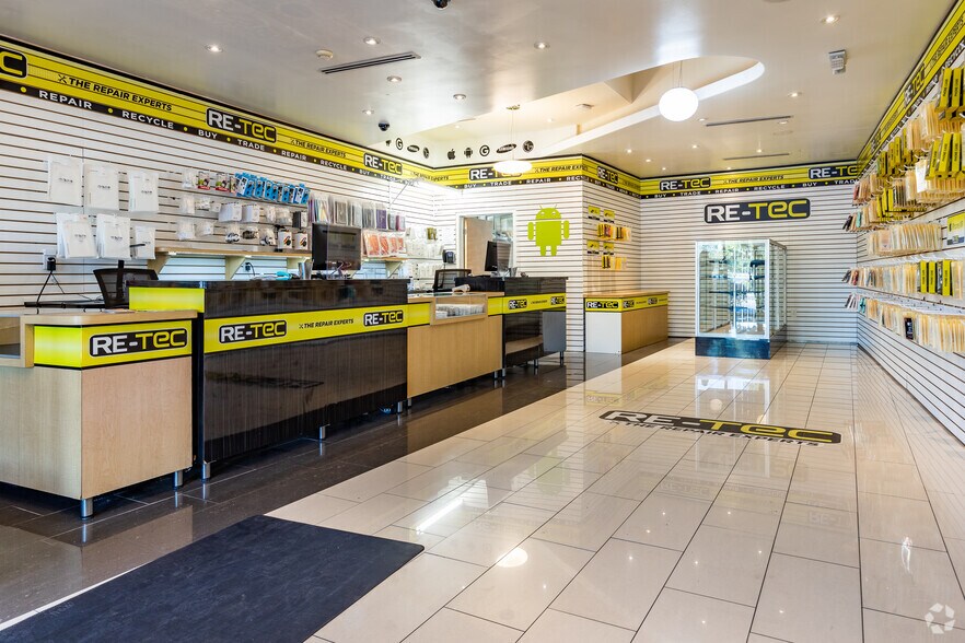 More Photos Of 2611 SW 19th Avenue Rd, Ocala Storefront For Lease