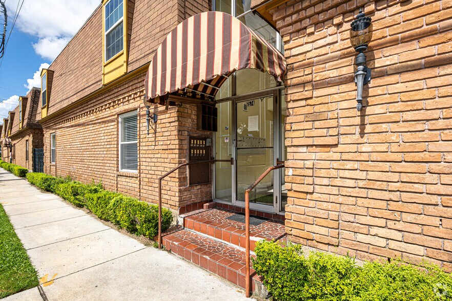 More Photos Of 6564 Fleur De Lis Dr, New Orleans Apartments For Sale