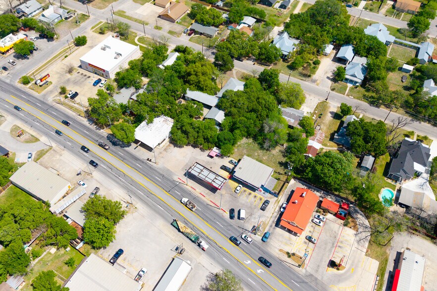 More Photos Of 725 S Brazos St, Lockhart Land For Sale