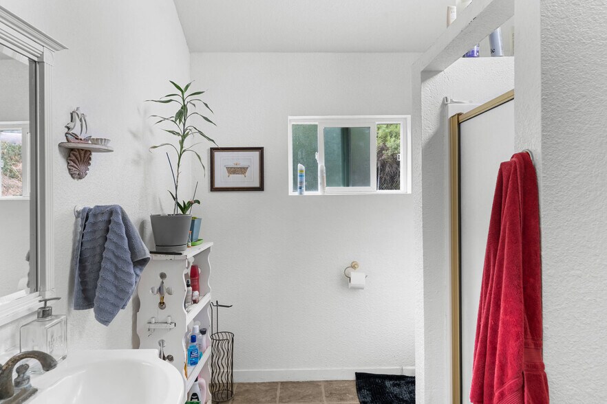 More Photos Of 748 Garrett Ln, Arroyo Grande Manufacturing For Sale