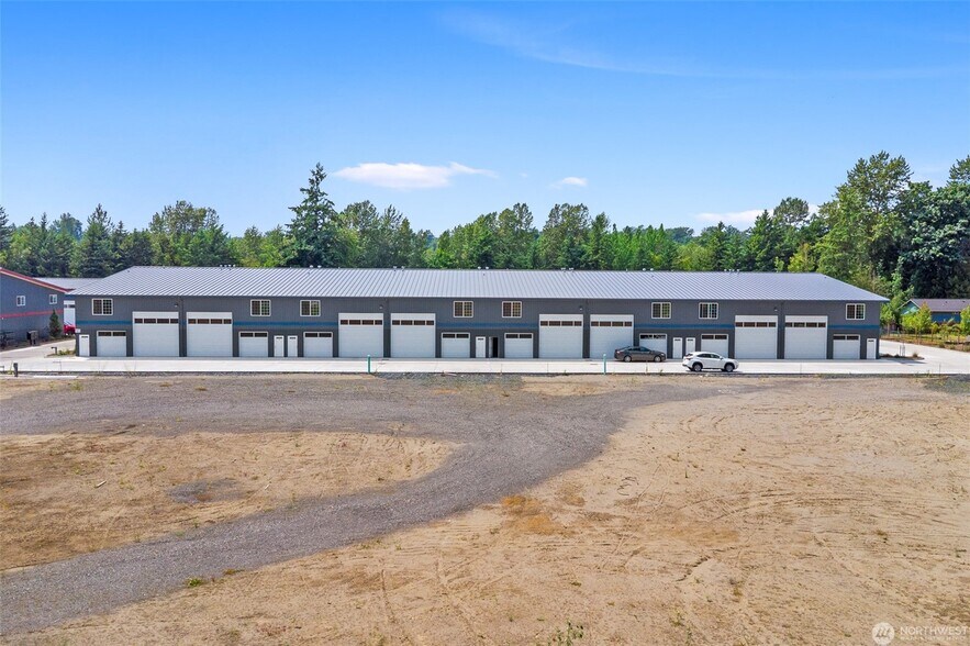 More Photos Of 1972 Baltic Way, Ferndale Light Distribution For Sale