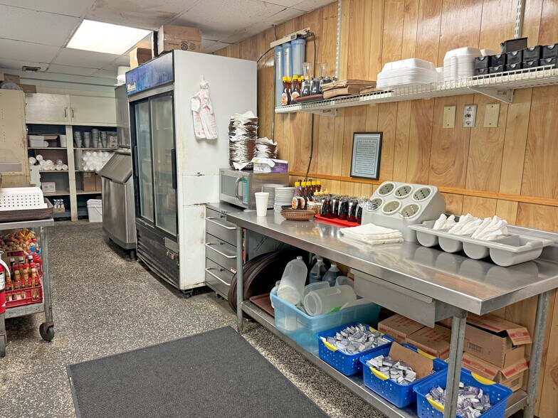 More Photos Of 1403 N Navarro St, Victoria Restaurant For Sale