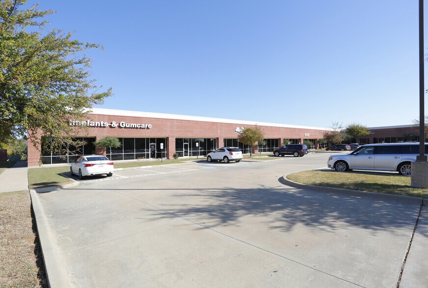 More Photos Of 3801 William D Tate Ave, Grapevine Office For Lease