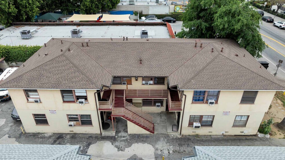 More Photos Of 7224 Hazeltine Ave, Van Nuys Apartments For Sale