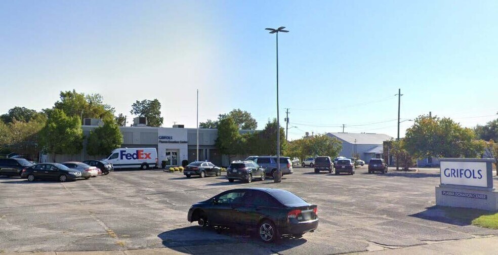 Primary Photo Of 416 18th Ave, Meridian Medical For Sale