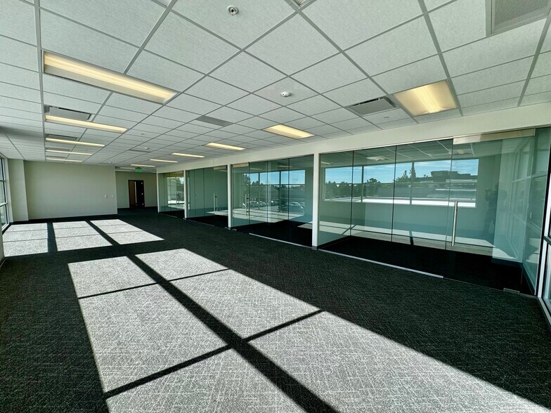 More Photos Of 4605 Harrison Blvd, Ogden Office For Sale