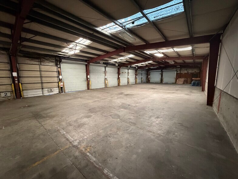 More Photos Of 4119 Harbour Pointe Blvd SW, Mukilteo Truck Terminal For Sale