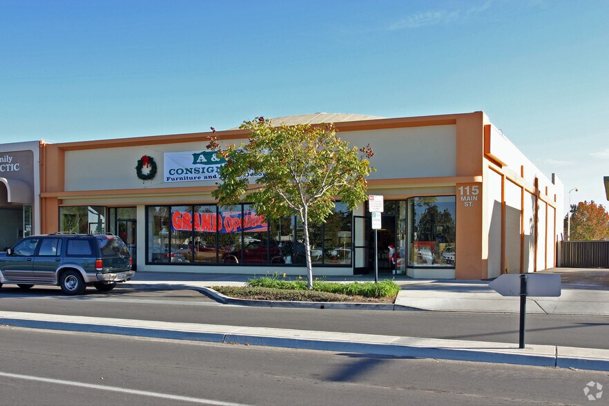 More Photos Of 115 Main St, Vista Storefront Retail Office For Lease