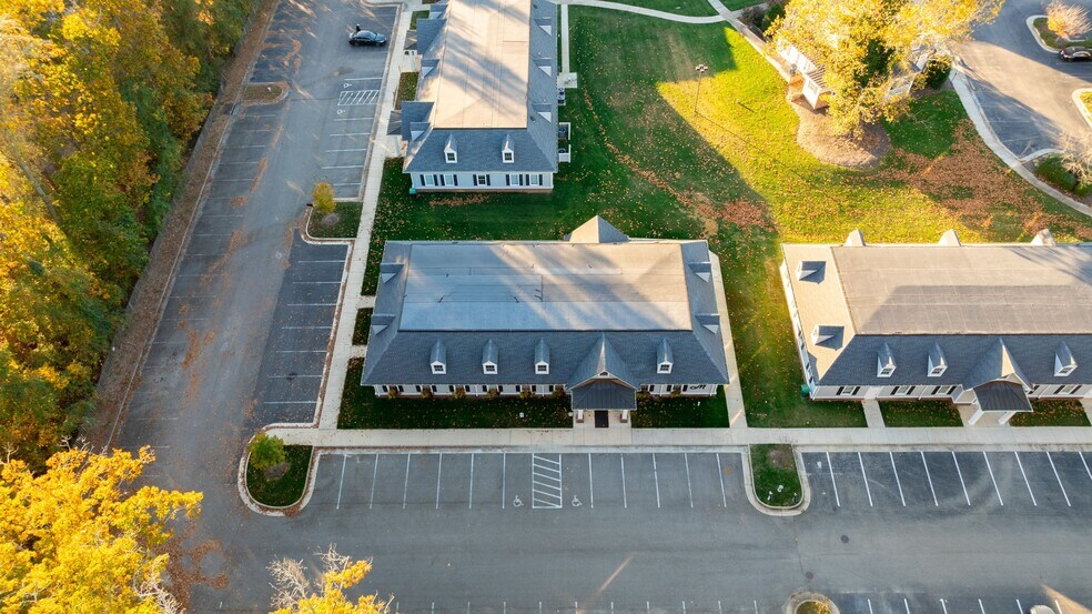 More Photos Of 324 Browns Hill Ct, Midlothian Coworking Space