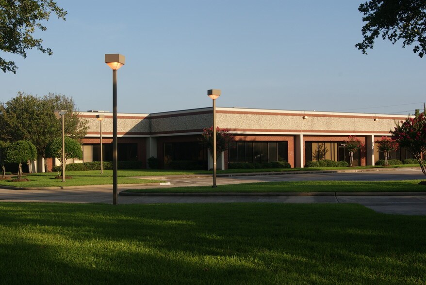 More Photos Of 19408 Park Row, Houston Unknown For Lease