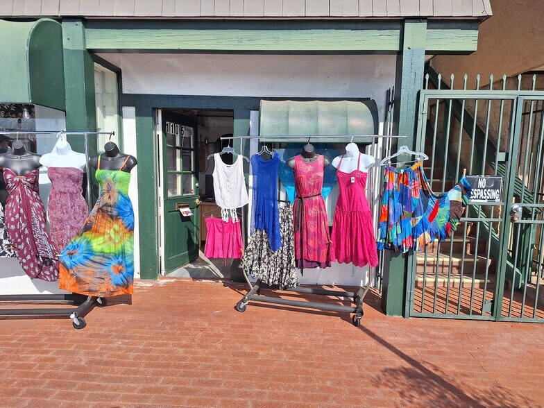 More Photos Of 1105 Camino del Mar, Del Mar Storefront Retail Residential For Lease