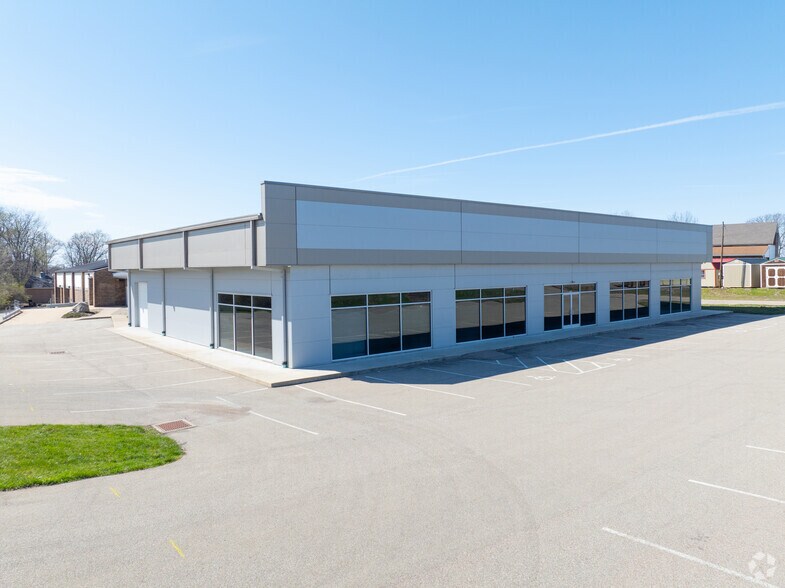 Primary Photo Of 4951 Dixie Hwy, Fairfield Showroom For Sale
