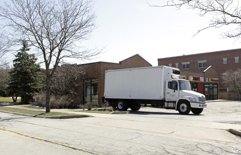 More Photos Of 771-777 Milwaukee Ave, Glenview Unknown For Lease