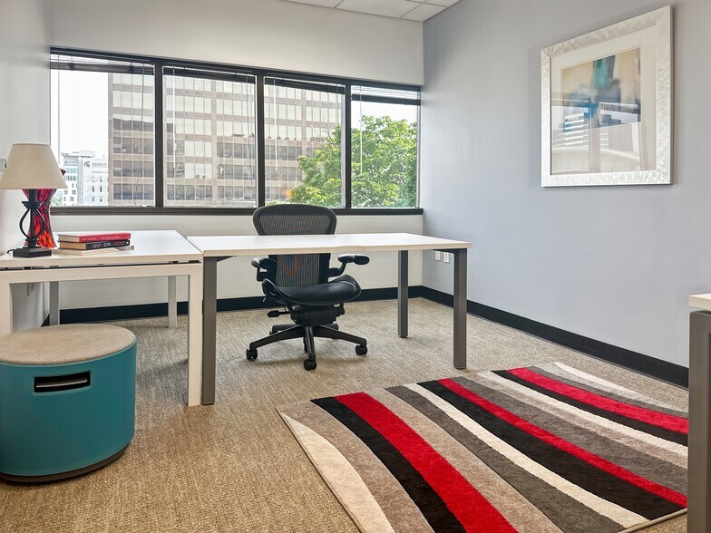 More Photos Of 250 Monroe Ave NW, Grand Rapids Coworking Space