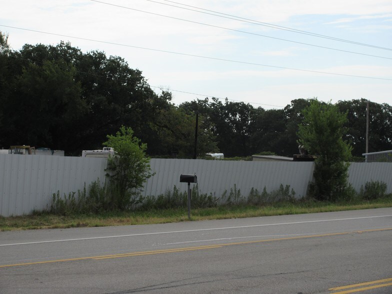 More Photos Of 2211 State Highway 69 S, Greenville Auto Repair For Lease