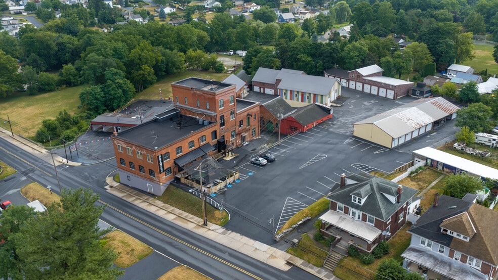 More Photos Of 640 Miller St, Lebanon Warehouse For Sale