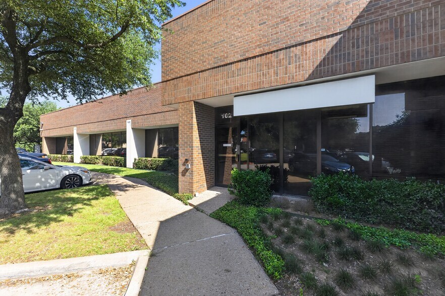 More Photos Of 7920 Elmbrook Dr, Dallas Medical For Lease