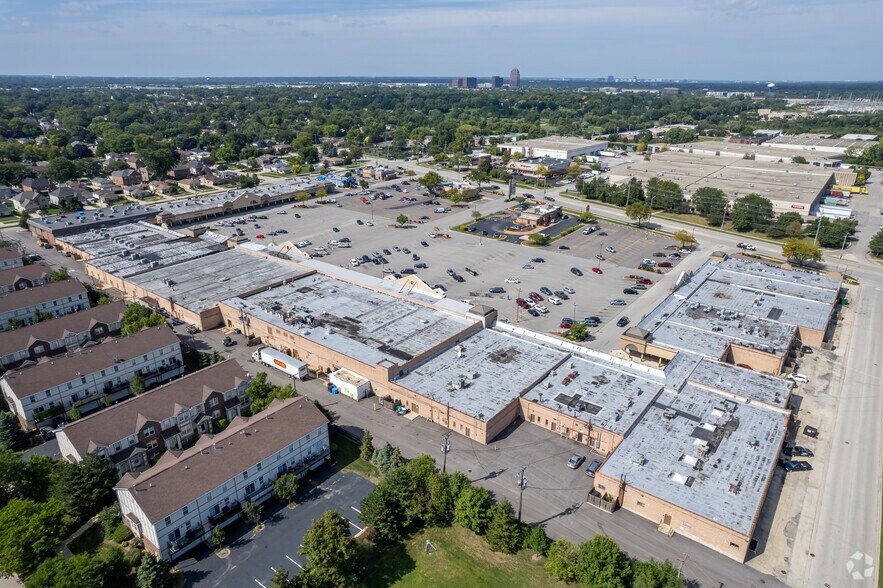 More Photos Of 330-518 Georgetown Sq, Wood Dale Unknown For Lease