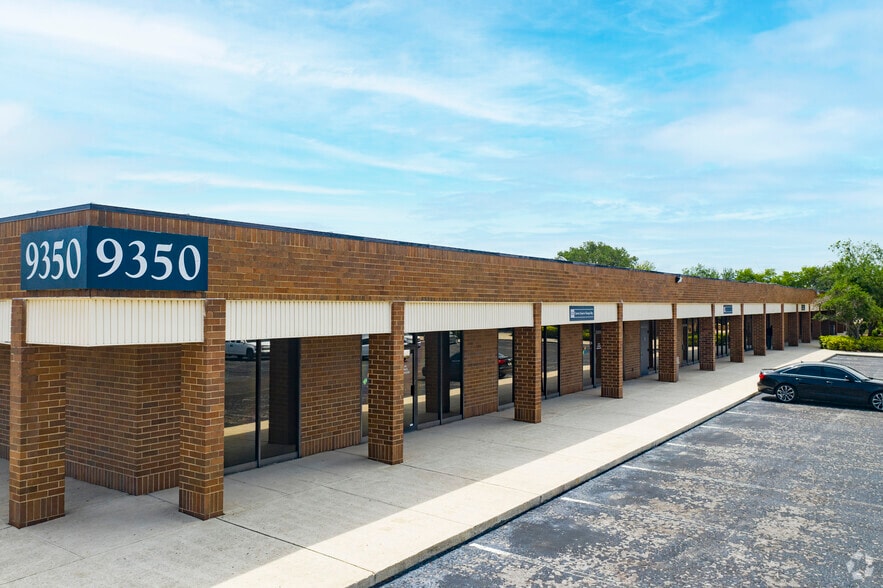 More Photos Of 9280 Bay Plaza Blvd, Tampa Unknown For Lease