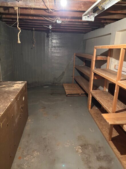 More Photos Of 502 50 St, Edson Storefront For Sale