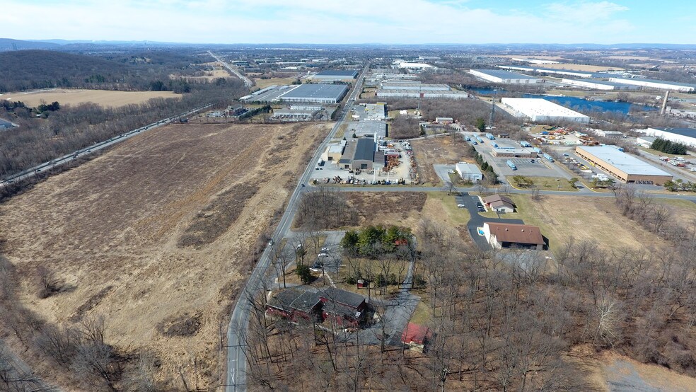 More Photos Of 3005 Brodhead Rd, Bethlehem Office For Sale