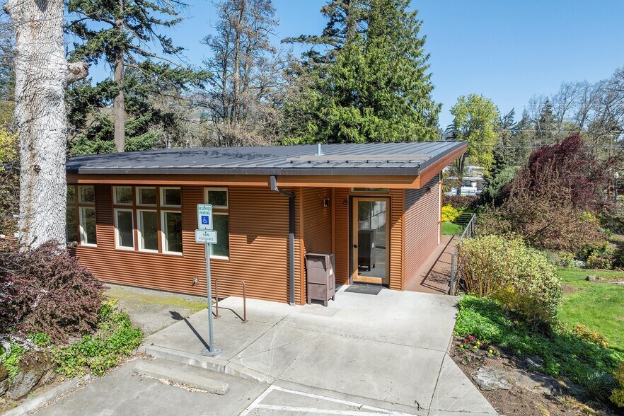 More Photos Of 3239 Cascade Ave, Hood River Office Residential For Lease