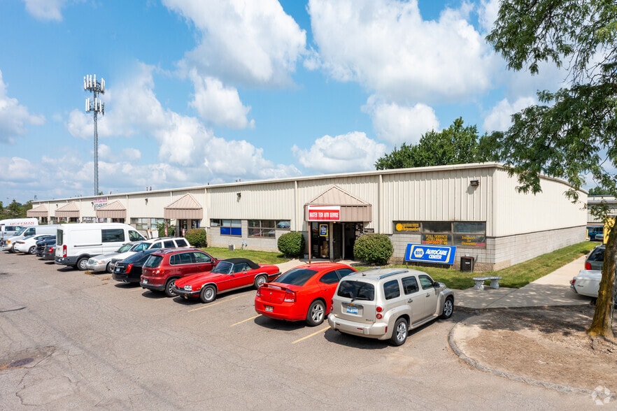 Primary Photo Of 18750 Fort St, Riverview Warehouse For Lease