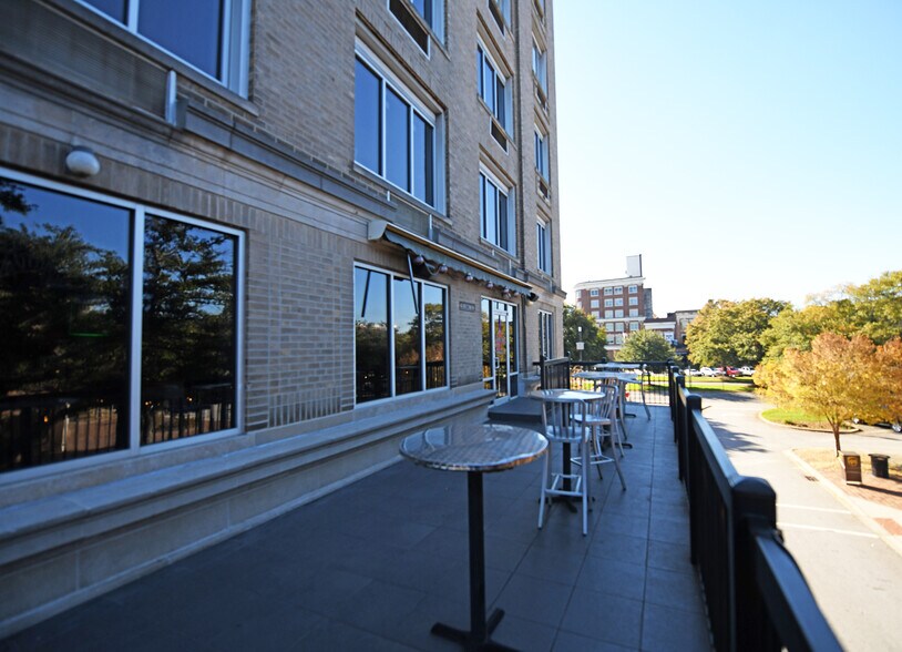 More Photos Of 327 Main St, Greenwood Office For Sale