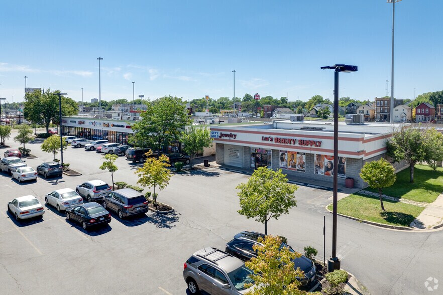 More Photos Of 5401 S Wentworth Ave, Chicago Unknown For Lease