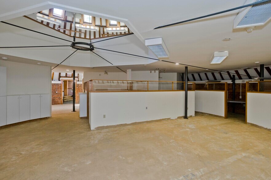 More Photos Of 244 Main St, Northampton Office Residential For Sale