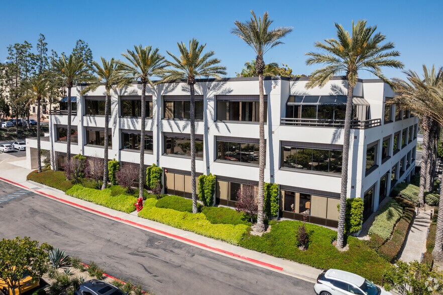More Photos Of 12555 High Bluff Dr, San Diego Office For Lease