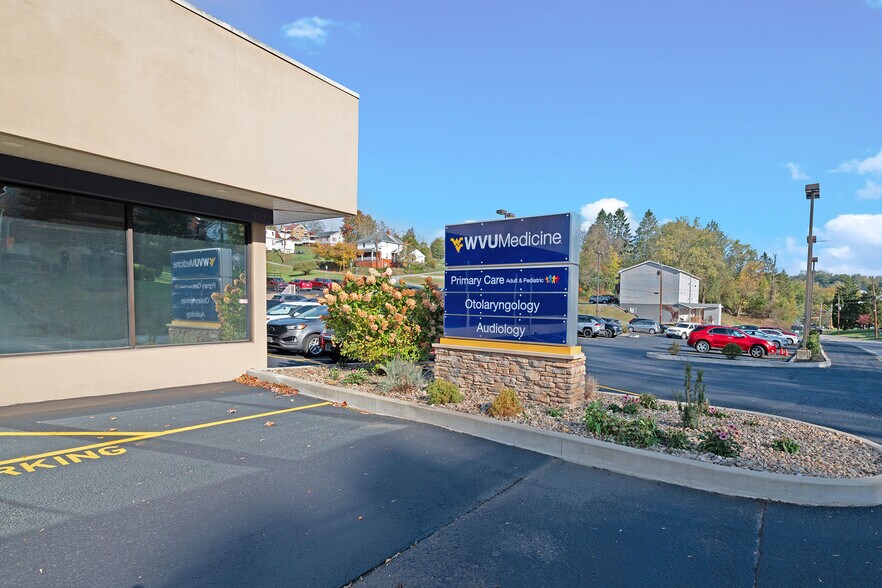 More Photos Of 1377 Locust Ave, Fairmont Medical For Sale
