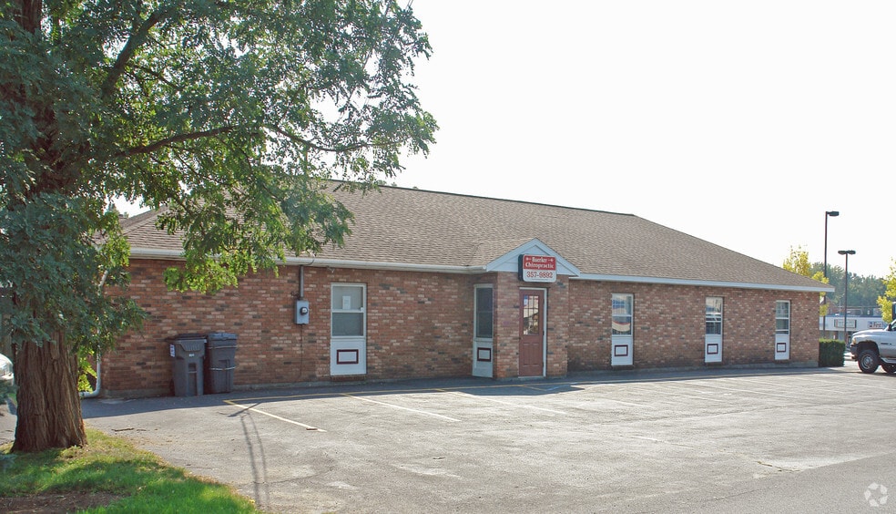 Primary Photo Of 1660 Tower St, Schenectady Office For Sale