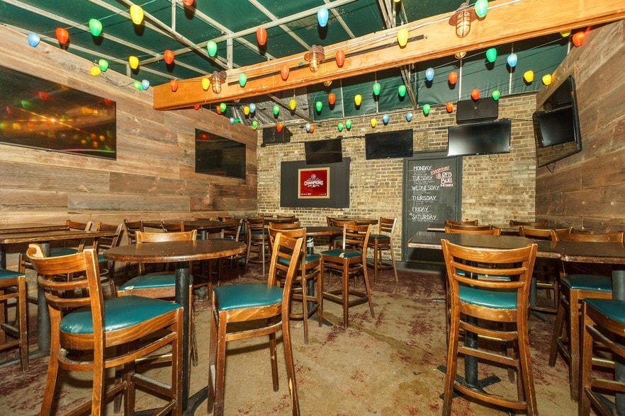 More Photos Of 948-952 W Webster Ave, Chicago Storefront Retail Residential For Lease