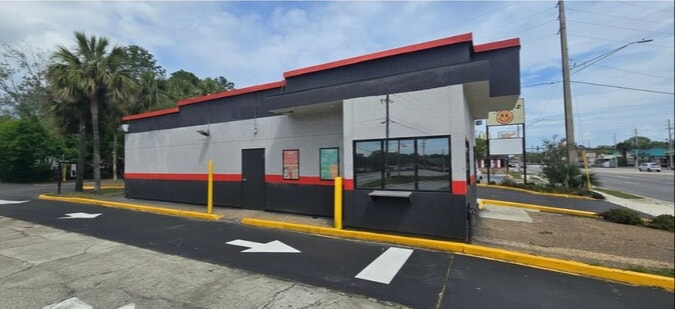 More Photos Of 7411 103rd St, Jacksonville Fast Food For Lease