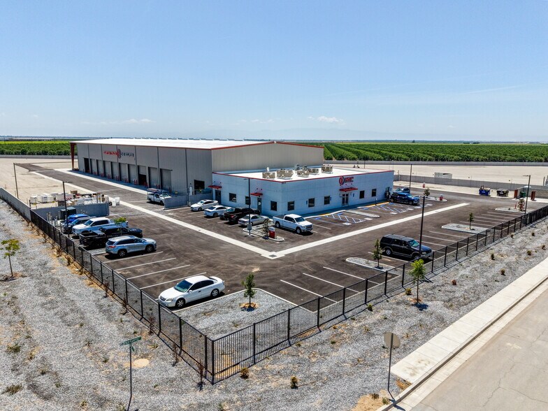 Primary Photo Of 6835 New Kapittel Ct, Shafter Warehouse For Sale
