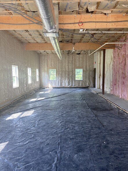 More Photos Of 235 Main St, Shrewsbury Office For Lease