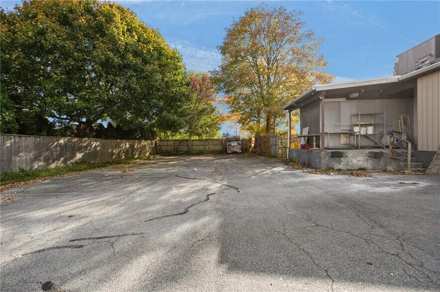 More Photos Of 2792 Pawtucket Ave, East Providence Restaurant For Sale