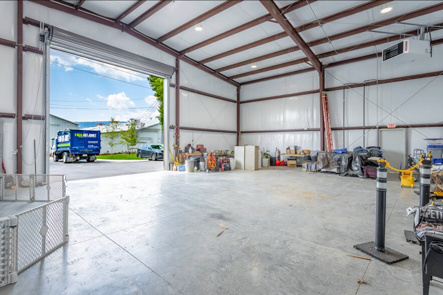 More Photos Of 1409 E 51st St, Chattanooga Warehouse For Sale