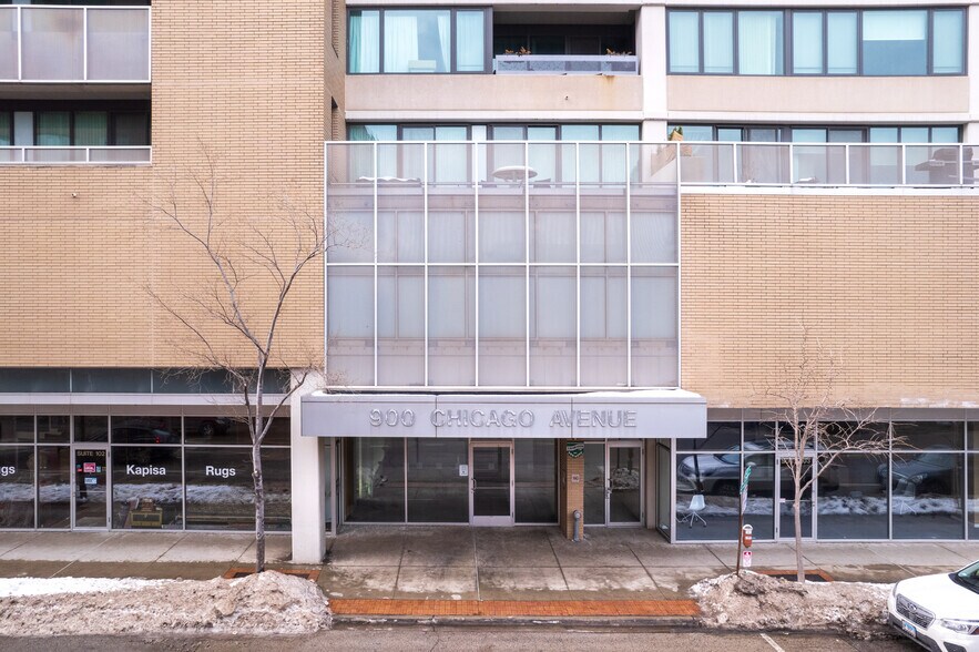 More Photos Of 900-910 Chicago Ave, Evanston Apartments For Lease